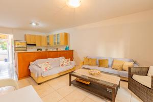 Thalassa Apartments