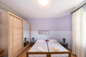 Cozy Apartment Branka with nice Garden 