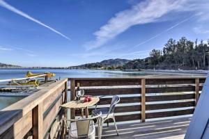 Floating Condos of Commodore 11