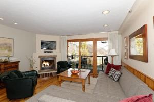 Snowmass Village 2 Bedroom Premier Condo At Crestwood