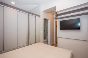 Flat Top - 100 M Da Praia De Pitangueiras 4083