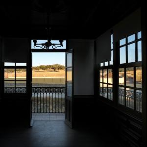 CASA RURAL PALACIO CONDE DE ALDANA con piscina entre encinares y dehesas