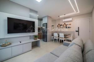 302 Bl 03 Waldgarten Bombinhas - 50 m do Mar e Frente Avenida - Condomínio de Alto Padrão - Piscina - Academia - Salão de jogos