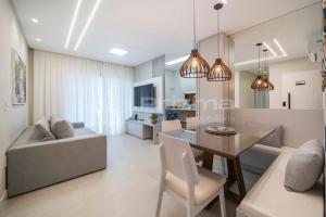 302 Bl 03 Waldgarten Bombinhas - 50 m do Mar e Frente Avenida - Condomínio de Alto Padrão - Piscina - Academia - Salão de jogos