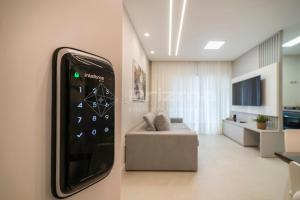 302 Bl 03 Waldgarten Bombinhas - 50 m do Mar e Frente Avenida - Condomínio de Alto Padrão - Piscina - Academia - Salão de jogos