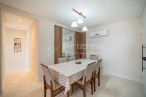 502 Bl 01 - WaldGarten Bombinhas - Condomínio 50 m do Mar e Frente Avenida - Condomínio de Alto Padrão - Piscina - Academia - Salão de jogos