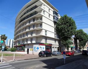 Charmant T2 Climatisé proche du centre et des commerces - Gare à 15 minutes