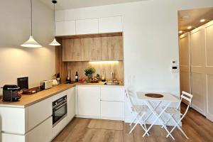 Arcarêve - Grand Studio Deluxe avec terrasse, jardin et accès plage