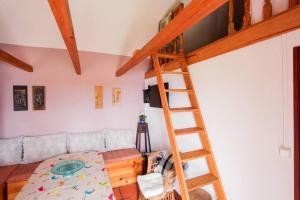 Cozy and traditional stone house