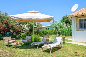 Elenas Seaside Apartments & Studios