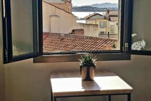 Appartements Loft 80m2 Bandol dernier etage a 100m plage, centre, port : photos des chambres