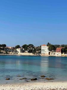 Appartements Loft 80m2 Bandol dernier etage a 100m plage, centre, port : photos des chambres