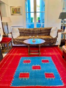 Maisons de vacances Charming Romantic Tower in Chateau Estate : photos des chambres