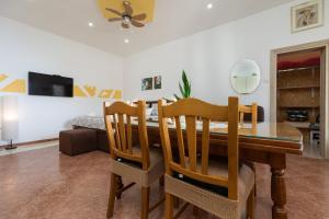 Family-friendly apartments with swimming pool Zavode, Omis - 1021