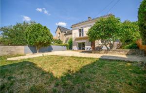 Appartements 2 Bedroom Lovely Apartment In Poitiers : photos des chambres