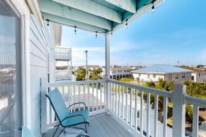 Emerald Pointe Condos, Unit 2-B