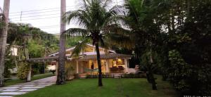 Linda Casa Praia de Pauba em condominio