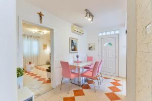 Apartments for families with children Sabunike, Zadar - 20828