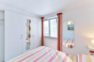 Apartments for families with children Sabunike, Zadar - 20828