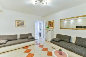 Apartments for families with children Sabunike, Zadar - 20828