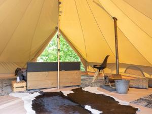 Glamping Tent in Twijzel near Nature