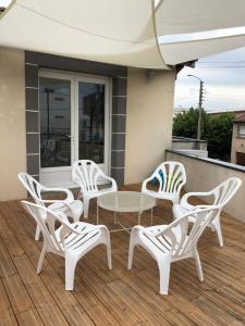 Appartements Appartement lumineux avec grande terrasse : Appartement avec Terrasse