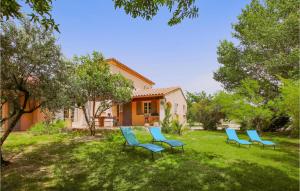 Maisons de vacances Stunning Home In Caromb With Outdoor Swimming Pool, Private Swimming Pool And 4 Bedrooms : photos des chambres