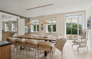 4 Bedroom Nice Home In Nyborg