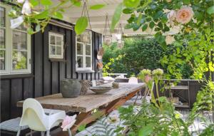 Cozy Home In Hornbæk With Wifi