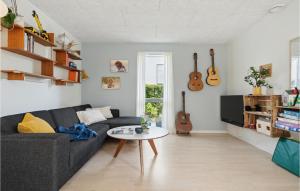 Nice Apartment In Risskov With Kitchen
