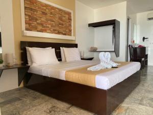 Papa Freds Beach Resort