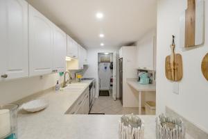 Ocean-View Key Colony Beach Condo with Pool Access!