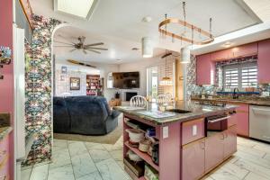 Lake Havasu Home with Rooftop Deck about 1 Mi to Beach!