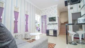 Villa Bromo 28 with Balcony - Sekar