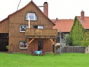 Cosy ground floor flat in the eastern Harz region with wood stove and private terrace