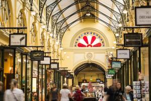 KozyGuru Abbotsford 1Bed Apt VAB803C