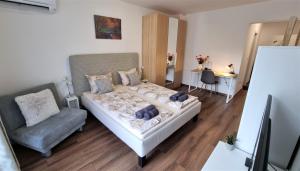 Luxury Quiet Apartment in the City Center