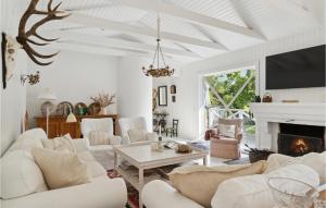 Cozy Home In Hornbæk With Wifi