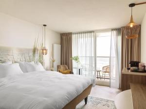 Double Room with Sea View room in Carlton Beach