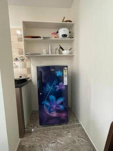 Servostay New Penthouse & Kitchen Near Beach with Parking