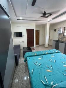 Servostay New Penthouse & Kitchen Near Beach with Parking