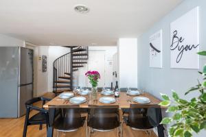 Duplex apartment with AC in Prague Center