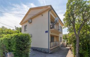 4 Bedroom Amazing Home In Jadranovo