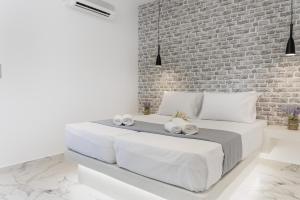 Deluxe Villa room in simos luxury apartments