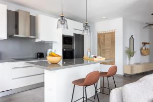 Home2Book Stunning Sea Front Caletillas