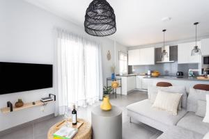 Home2Book Stunning Sea Front Caletillas