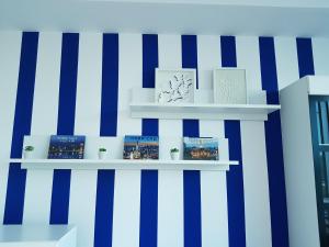 Central apartment with 24-7 building security