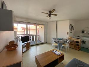 Appartement à Hossegor, à 30m de la plage avec piscine et parking souterrain - FR-1-413-135