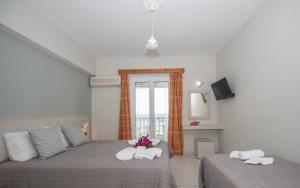 Baywatch Apartments on the Beach by "elite"