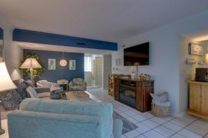 Serene Hilton Head Island Condo with Community Pool!